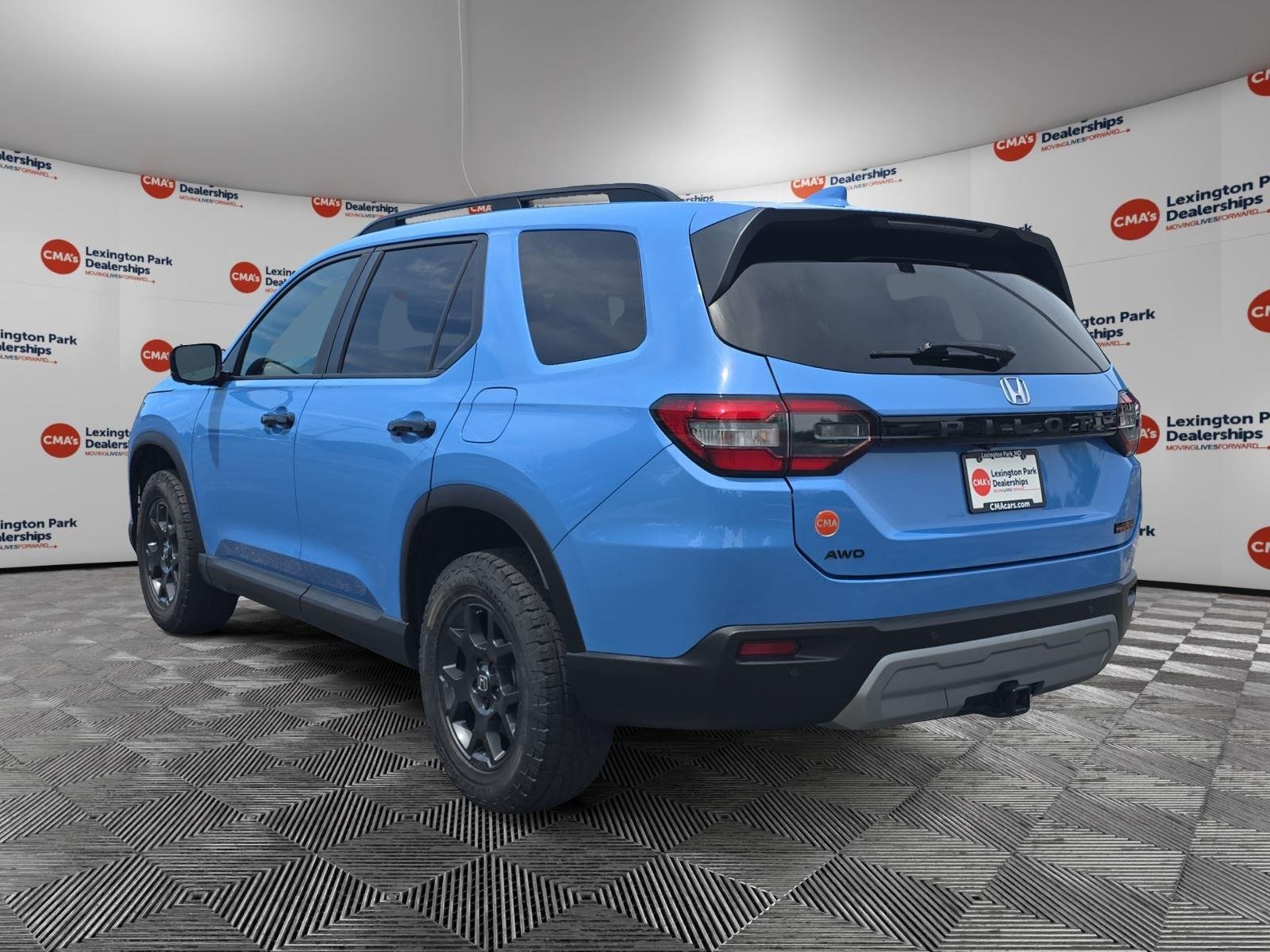 Used 2024 Diffused Sky Blue Pearl Honda TrailSport image 5