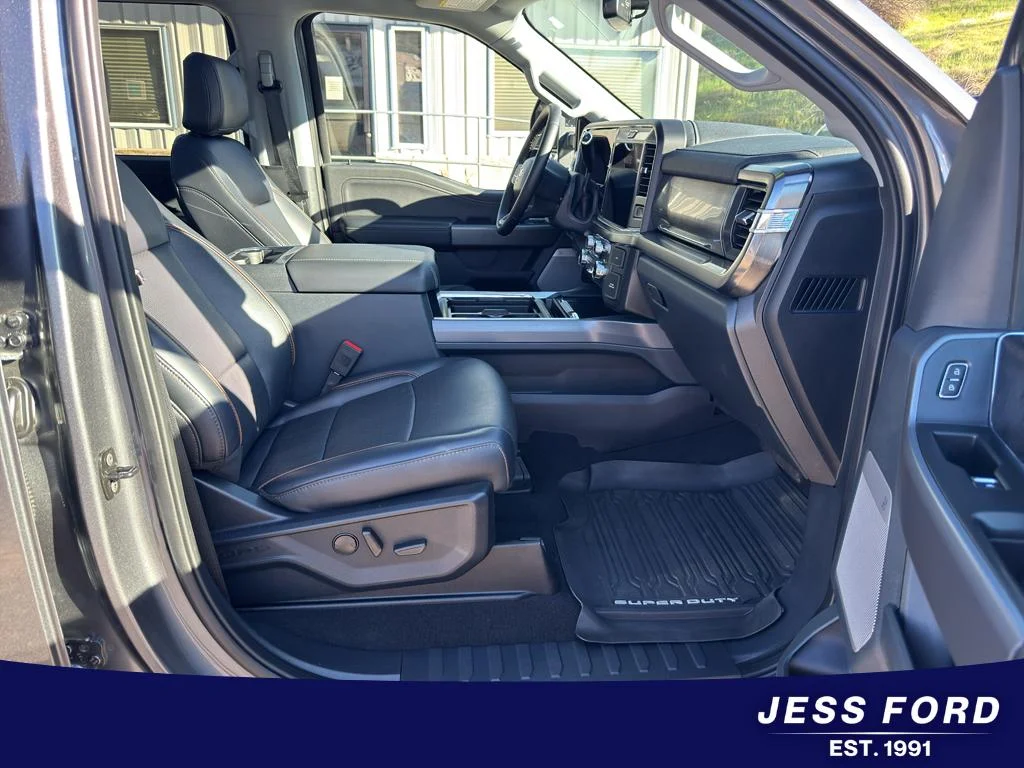 2025 Ford F-350 Super Duty Lariat - Photo 15