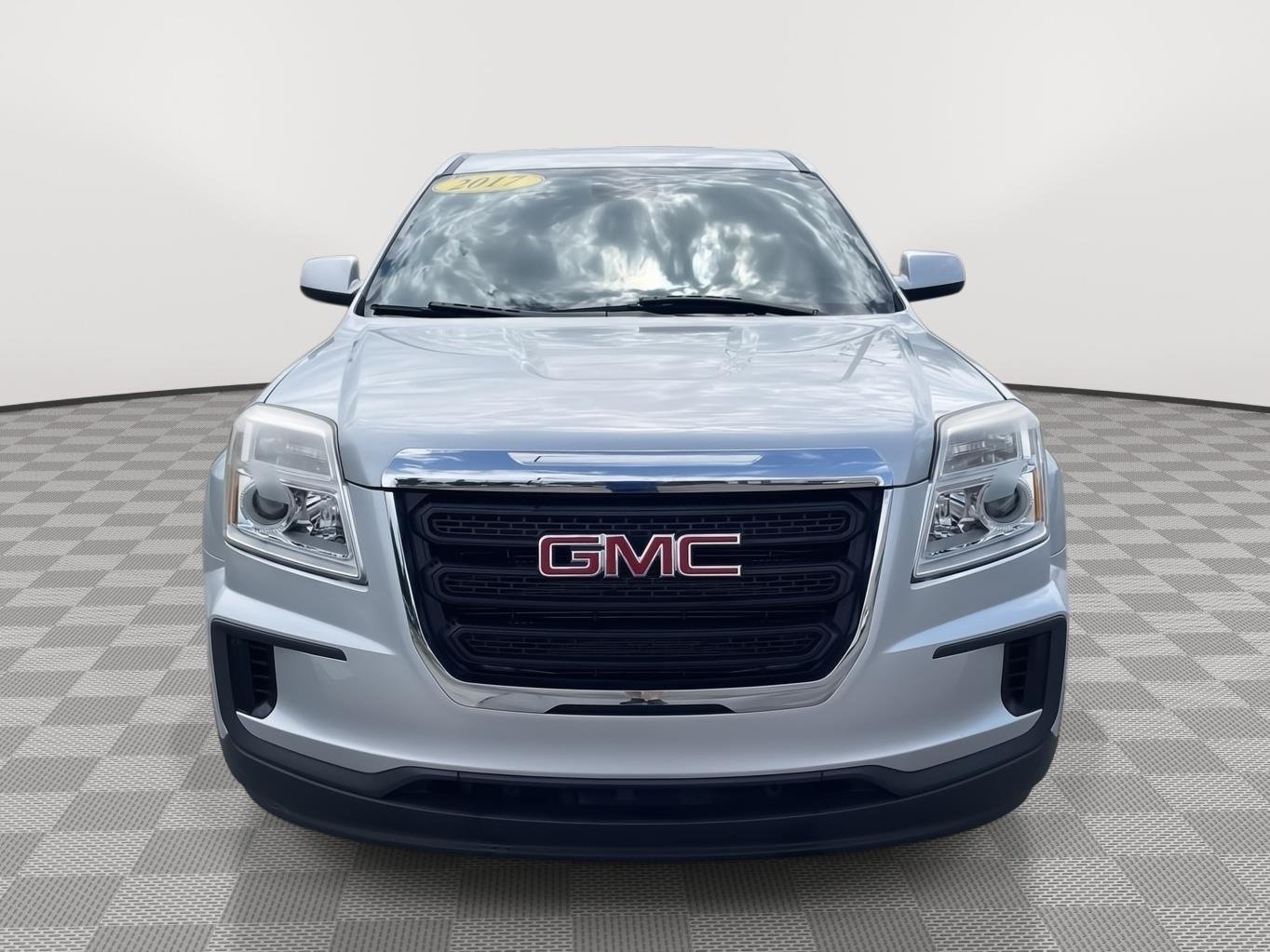 Used 2017 Quicksilver Metallic GMC SLE image 14