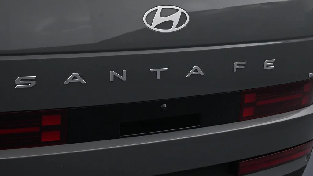 Used 2024 Gray Hyundai Limited image 21