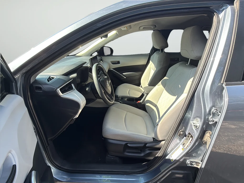Used 2023 Gray Toyota L image 10