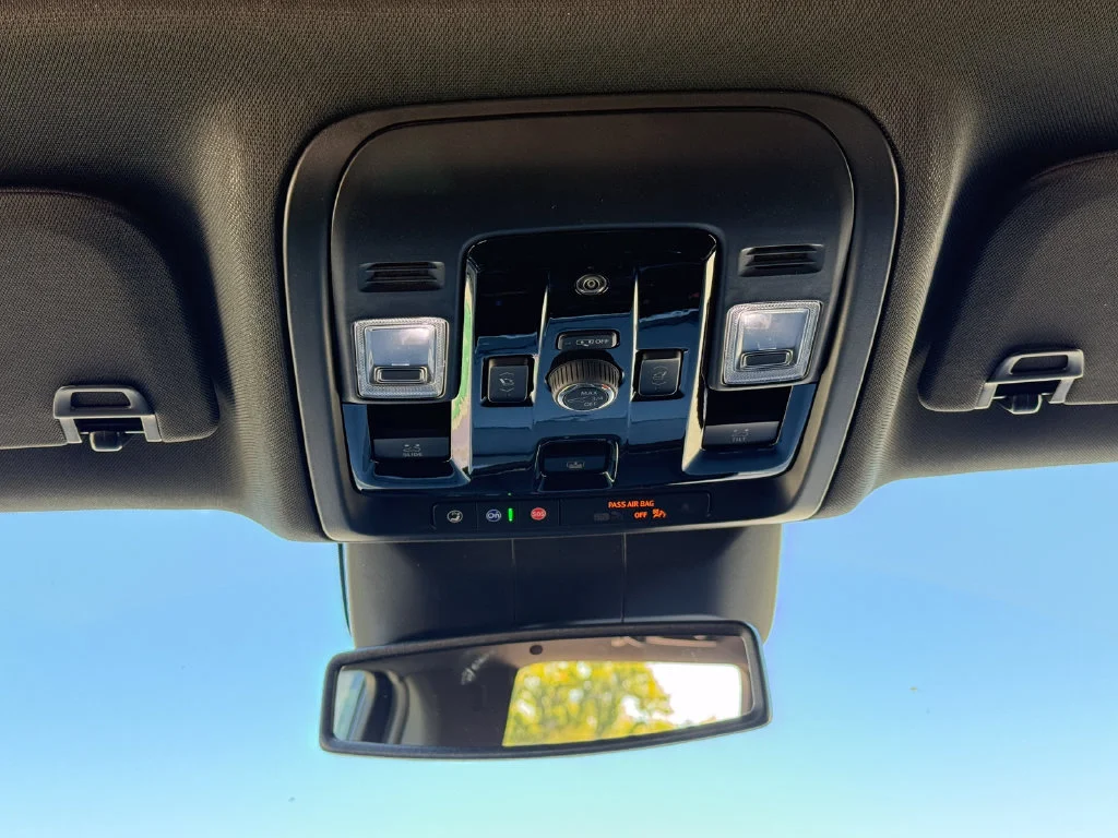 2027 Chevrolet Tahoe Z71 - Photo 13