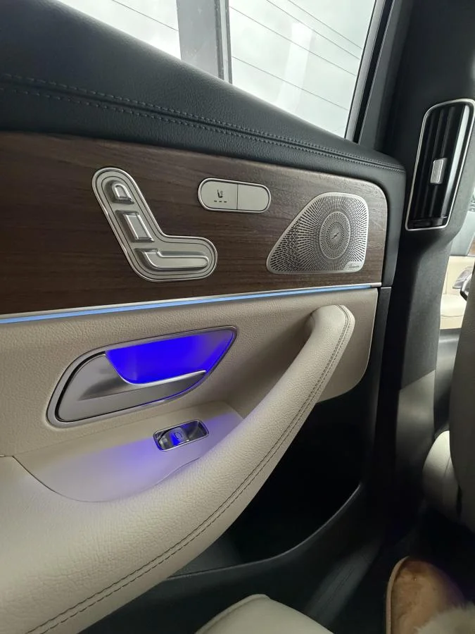 New 2026 White Mercedes-Benz Gls 450 4matic Suv image 18