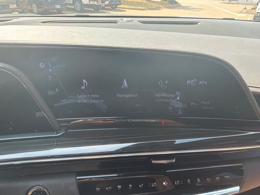 Used 2023 Green Cadillac Premium Luxury image 10