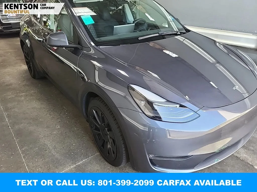 2023 Tesla Model Y Long Range Dual Motor All-Wheel Drive's photo
