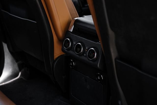 Used 2019 White Land Rover HSE Luxury image 54