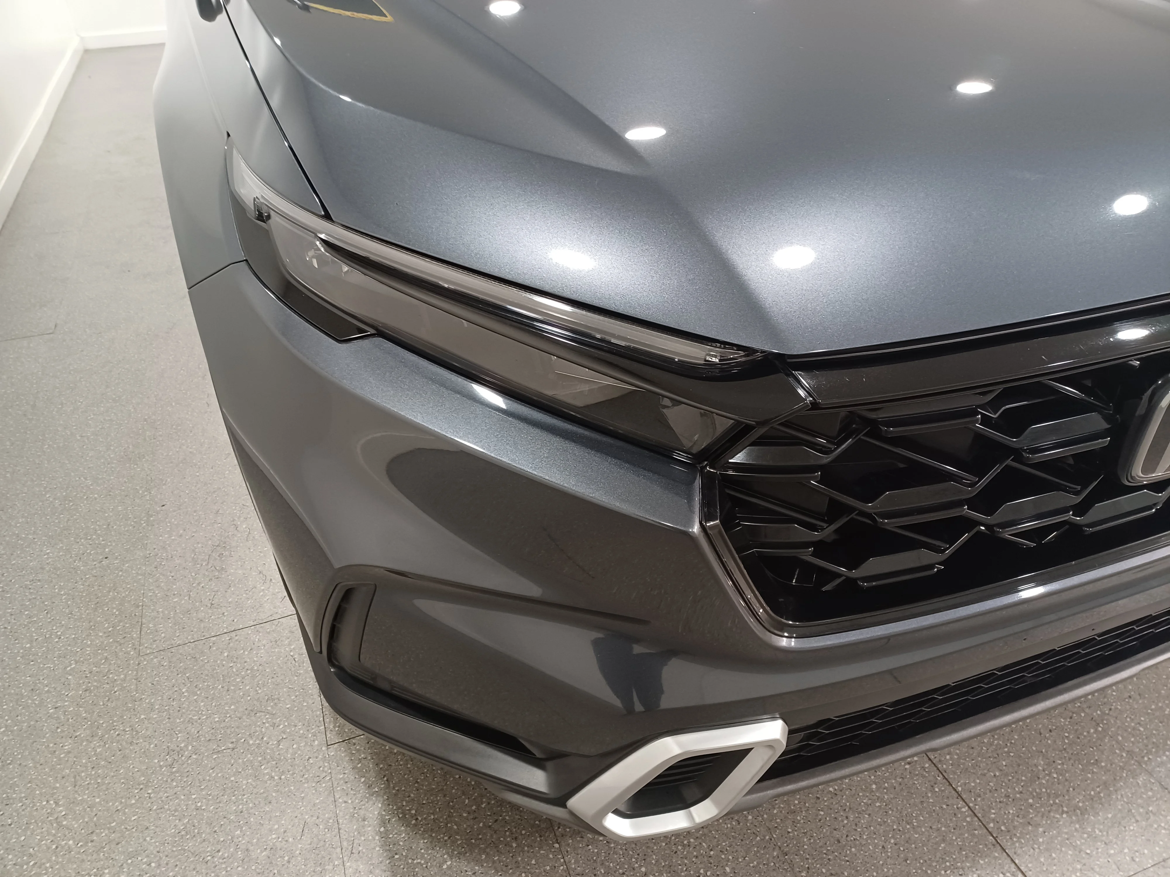 Certified Used 2024 Meteoroid Grey Metallic Honda Touring AWD*Adaptive Cruise | Remote Start | Nav | Htd Leather | Sunroof | Htd Wheel | Lane Keeping image 4