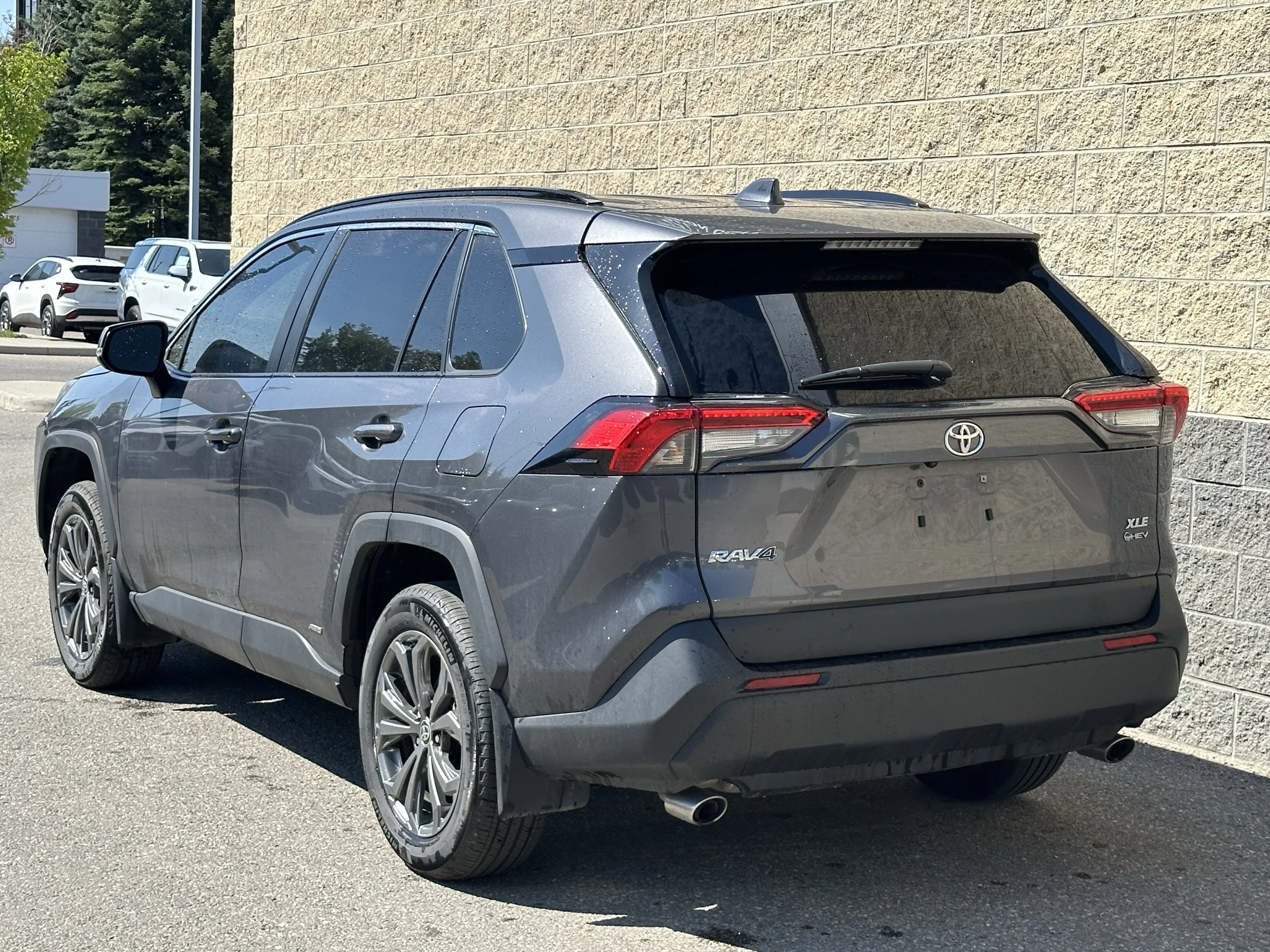 Certified Used 2025  Toyota Hybrid XLE image 4