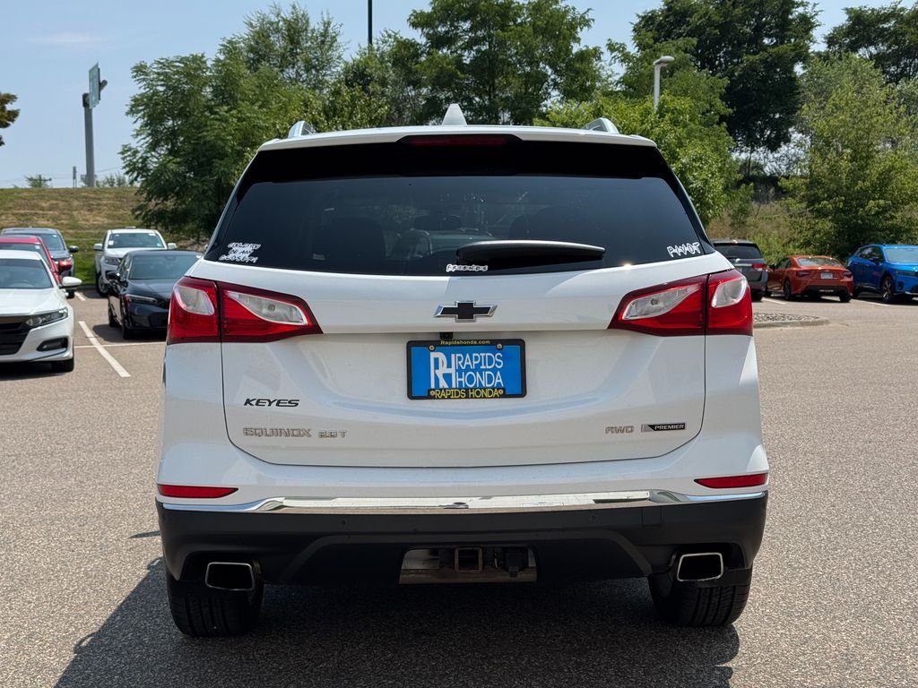 Used 2018 Summit White Chevrolet Premier image 4