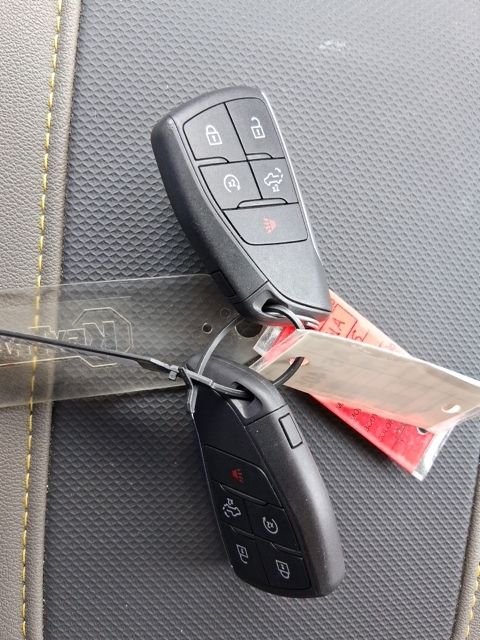 Used 2025 Gray Chevrolet ZR2 image 19