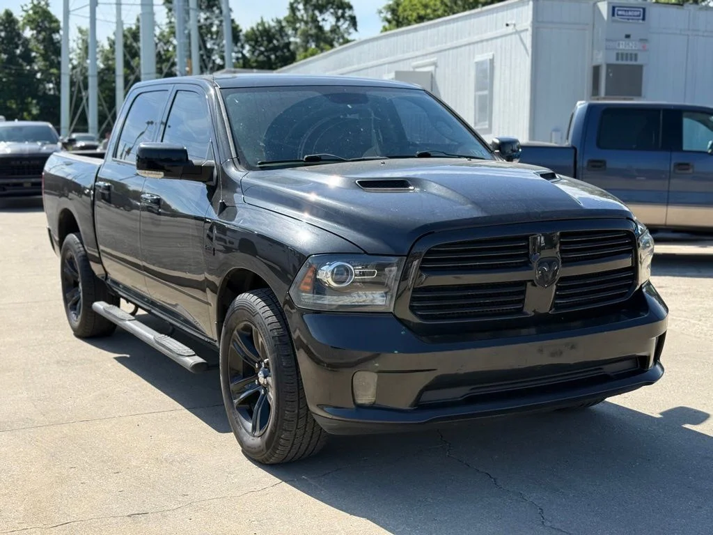Used 2016 Black Ram Sport image 4