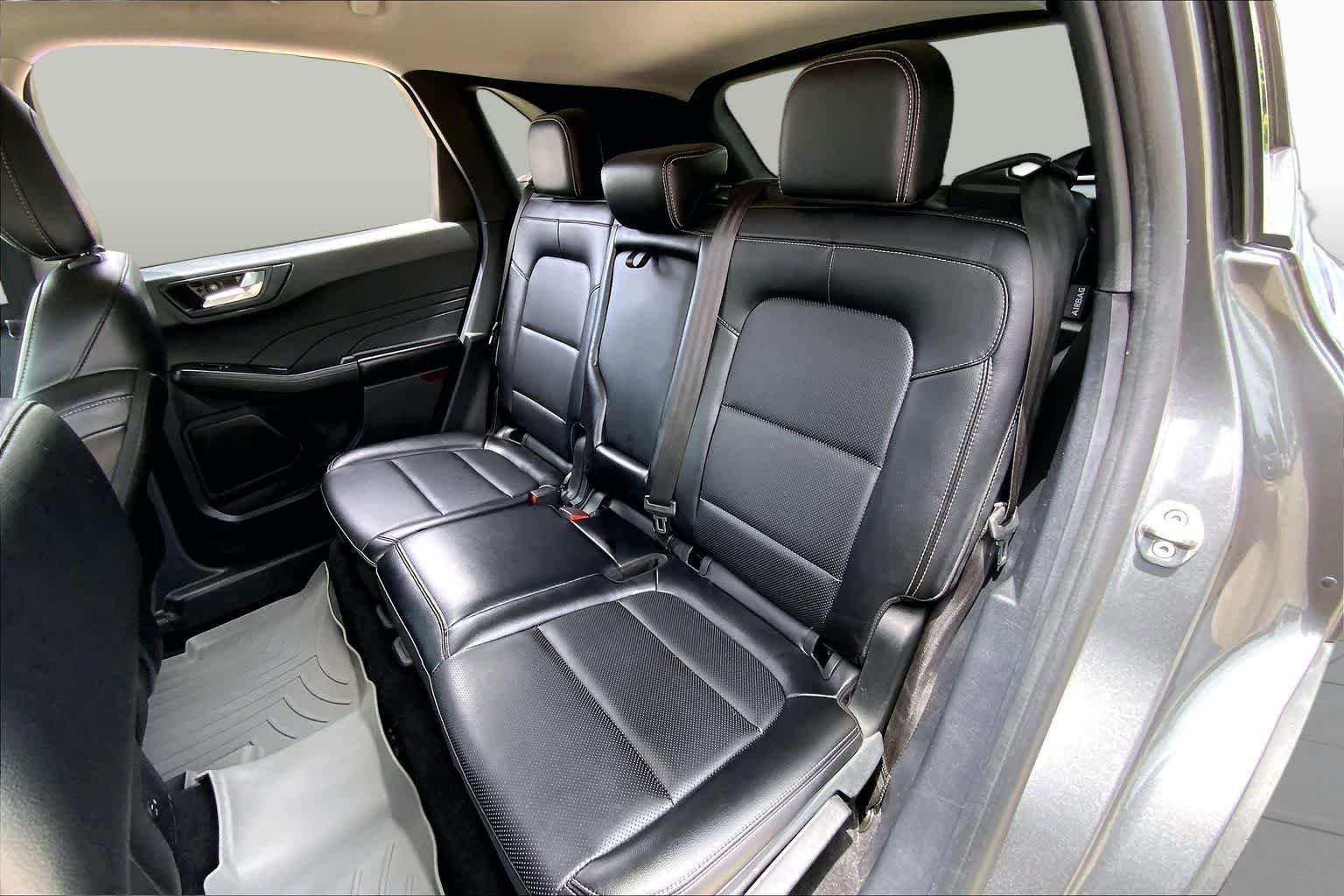 Used 2022 Carbonized Gray Metallic Ford SEL image 19