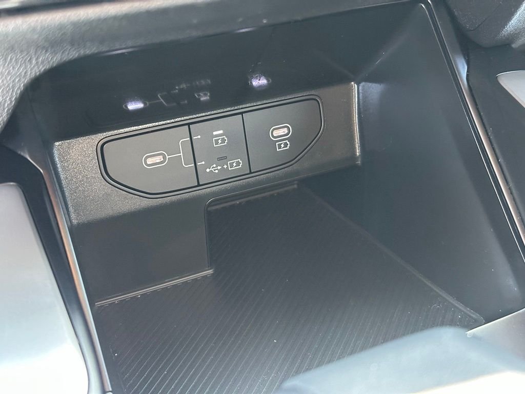 Used 2026 White Kia LX image 6