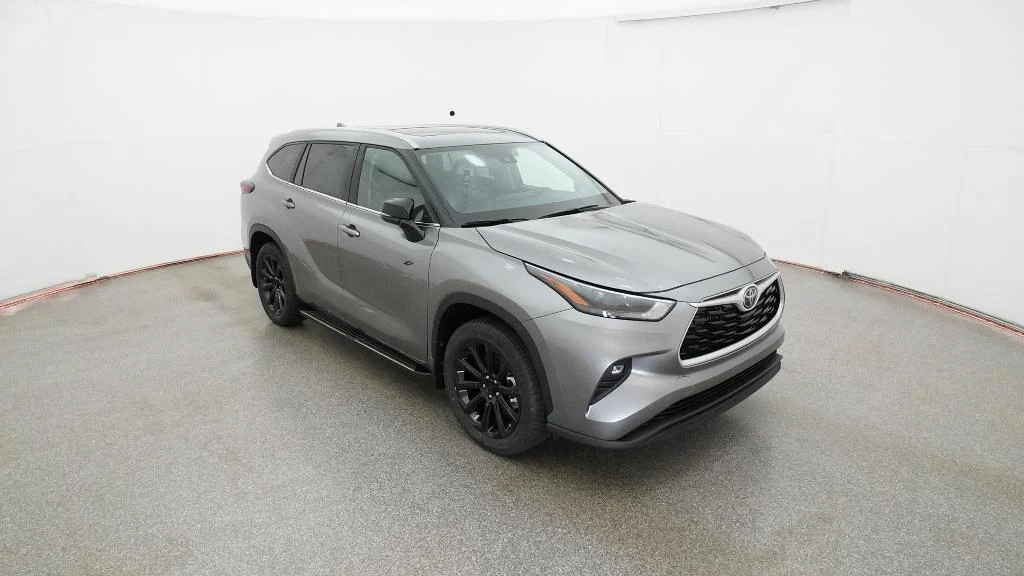 New 2026 Heavy Metal Toyota XLE image 10