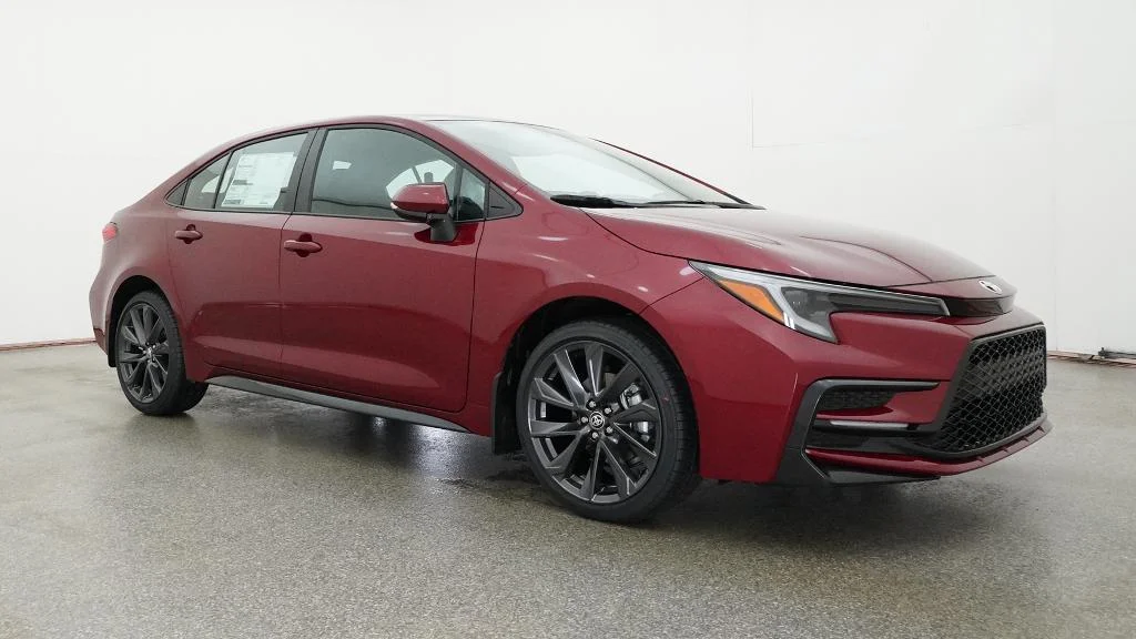New 2026 Ruby Flare Pearl Toyota SE image 9