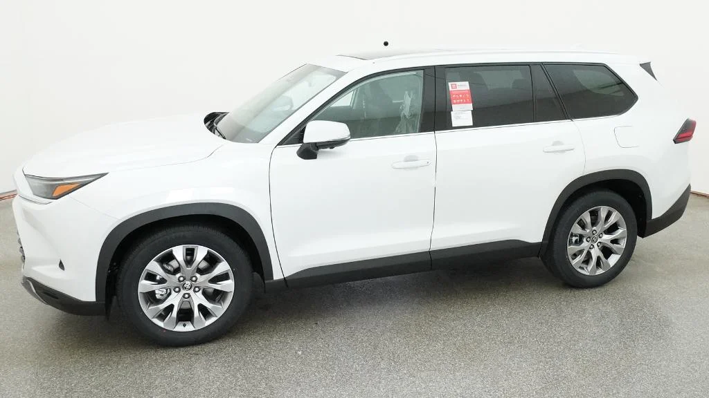 New 2026 Wind Chill Pearl Toyota Limited image 18