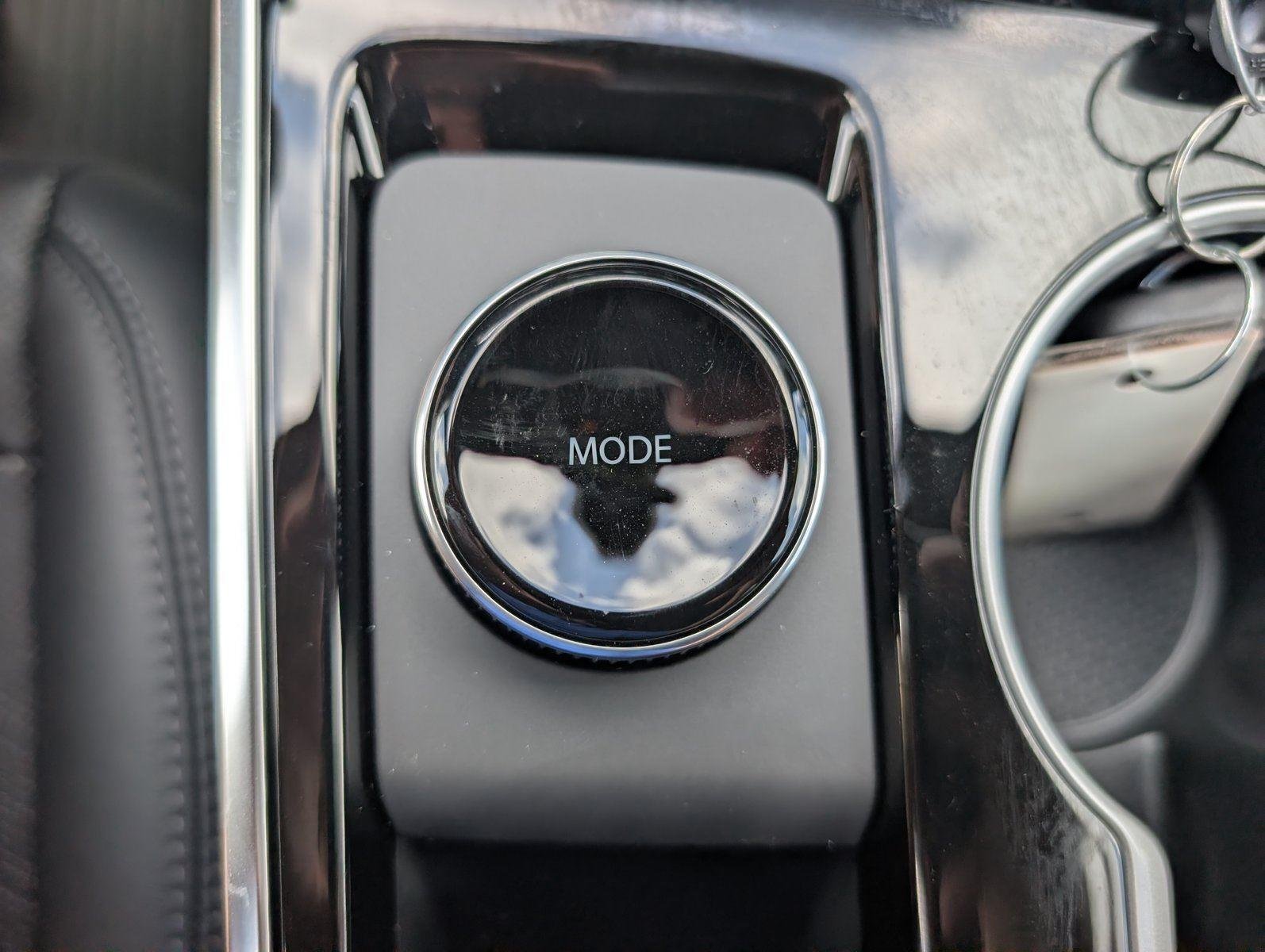 2027 Chevrolet Equinox LT - Photo 18