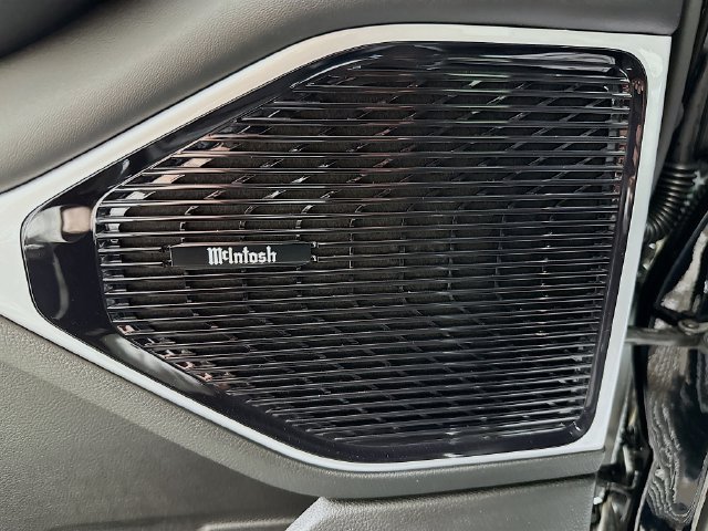 New 2026 High Gloss Black Exterior Paint Jeep Limited image 18