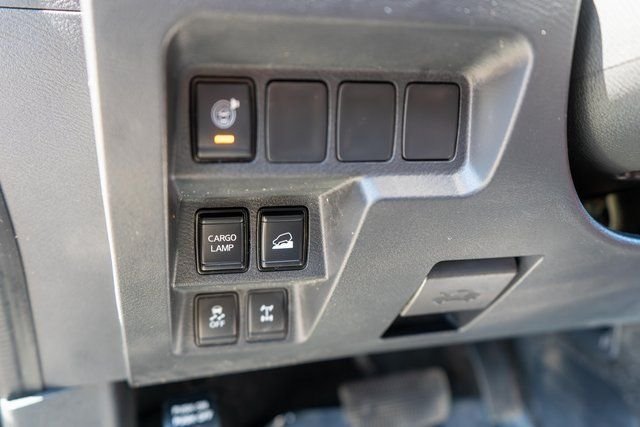 Used 2023 White Nissan PRO-4X image 19