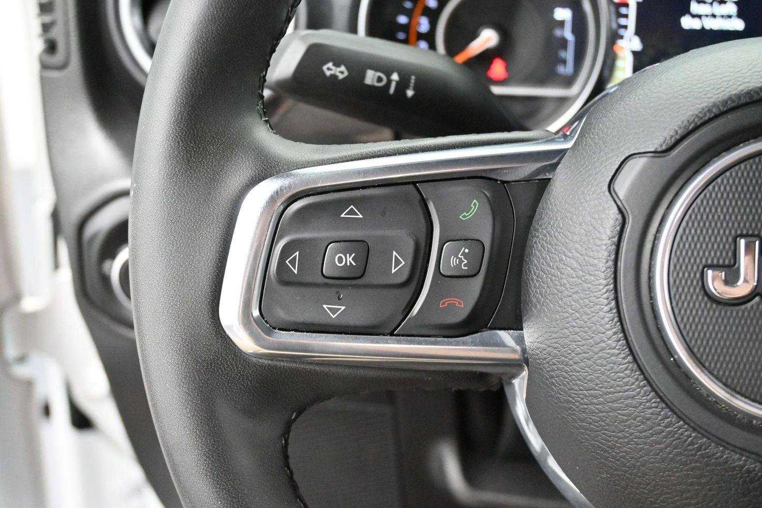 Used 2023 White Jeep Sahara Altitude image 17