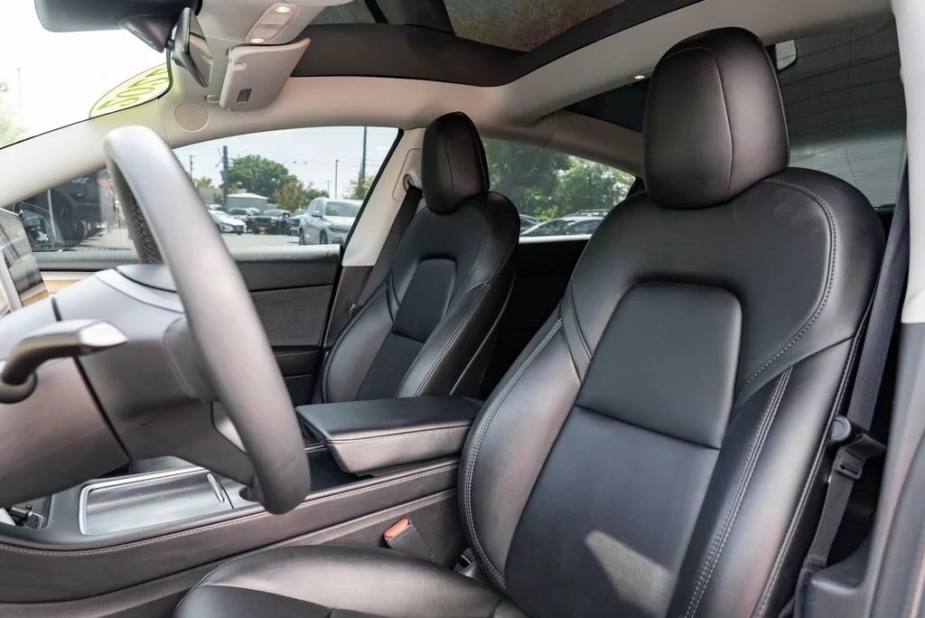 Used 2022 White Tesla Long Range image 16