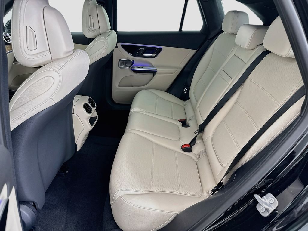 New 2027 Obsidian Black Metallic Mercedes-Benz GLC 300 image 20