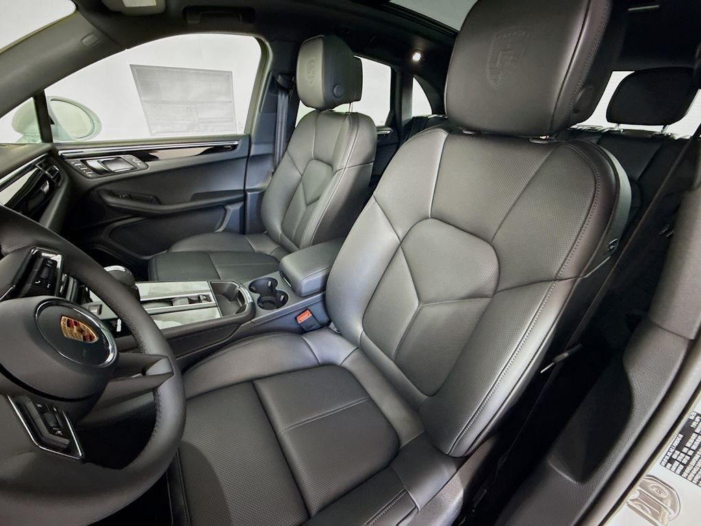 Used 2026 White Porsche  image 5