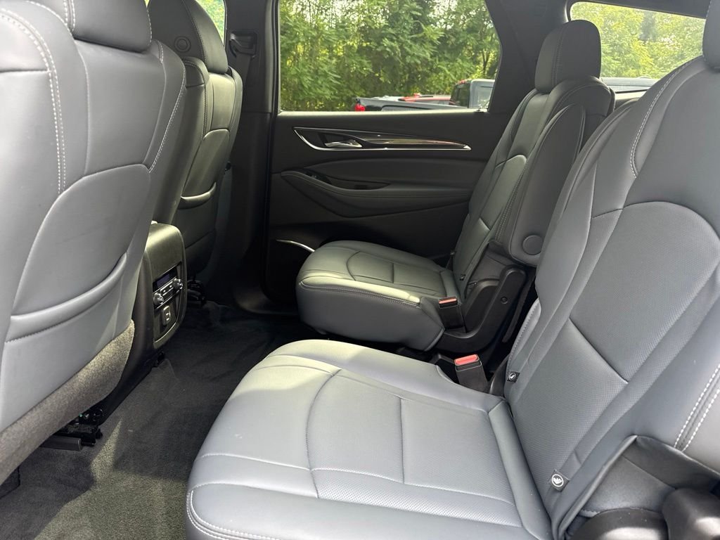Used 2023 Green Buick Essence image 13
