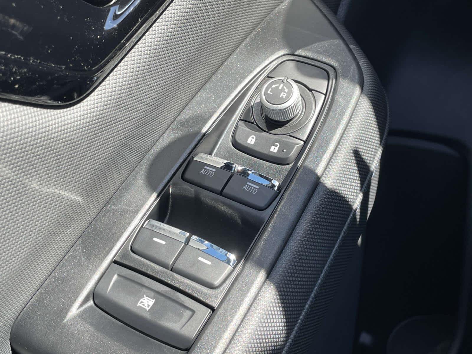 New 2026 Ice Silver Metallic Subaru Limited image 30