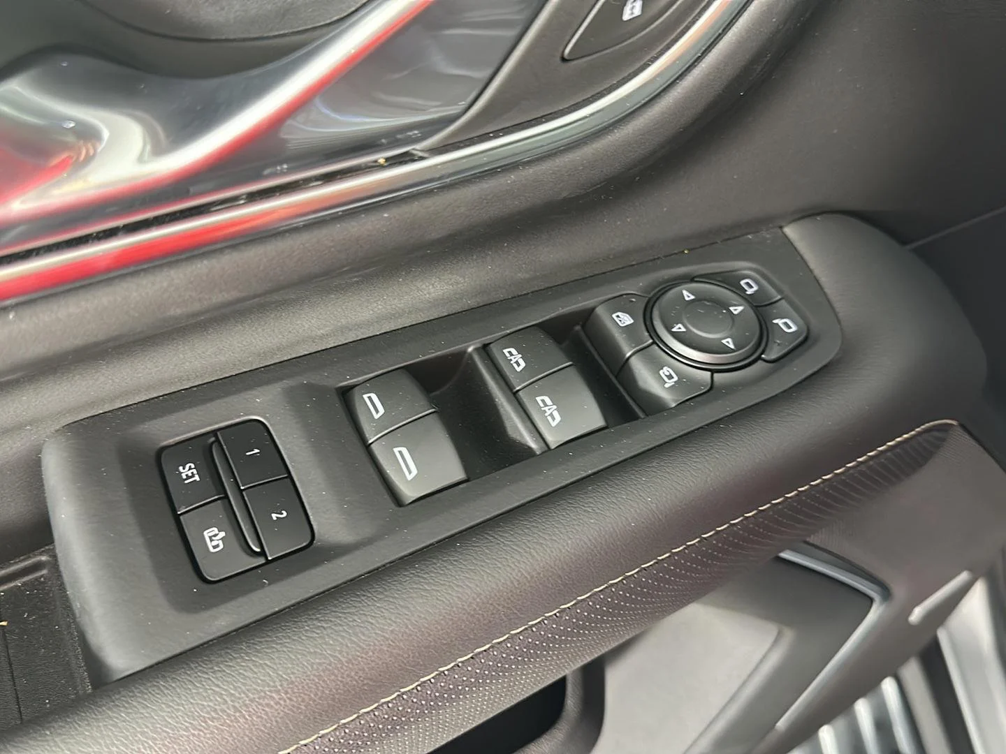 Used 2024 Sterling Metallic GMC SLT image 8