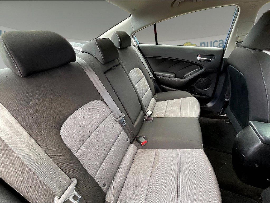 Used 2014 Abyss Blue Kia EX image 15