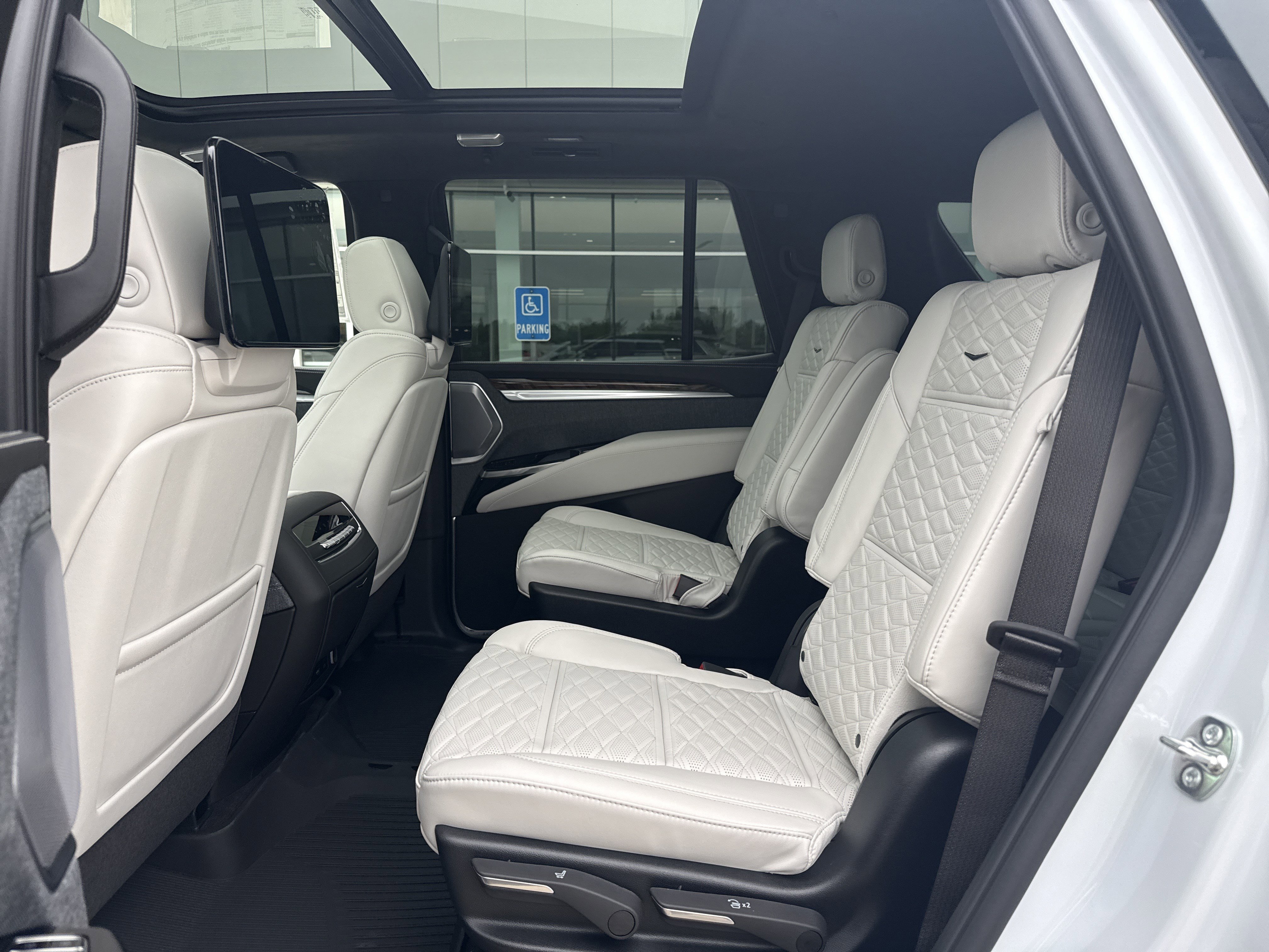 New 2026 Vibrant White Tricoat Cadillac Platinum Sport image 11