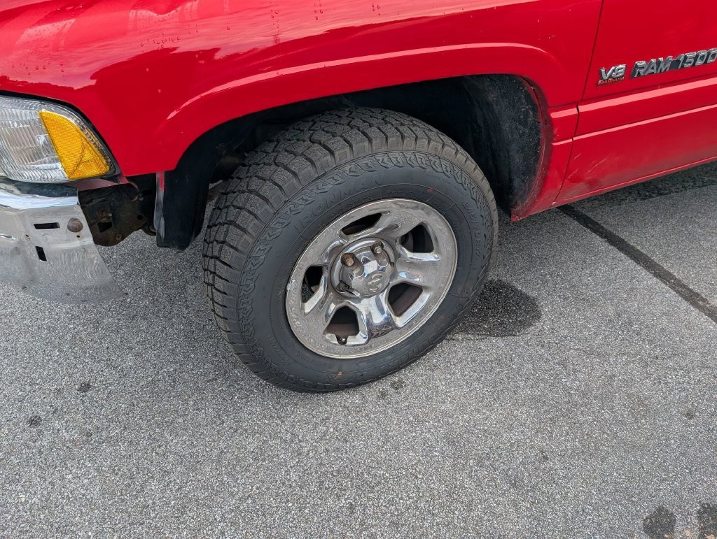 Used 1999 Red Dodge  image 5