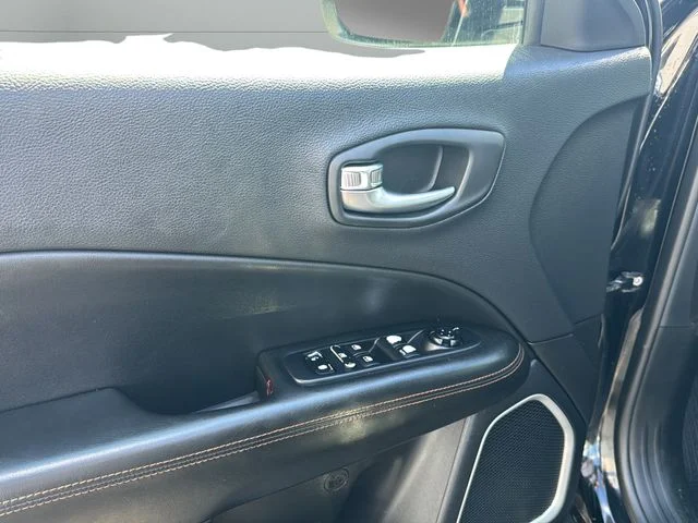 Used 2018 Black Jeep Limited image 9