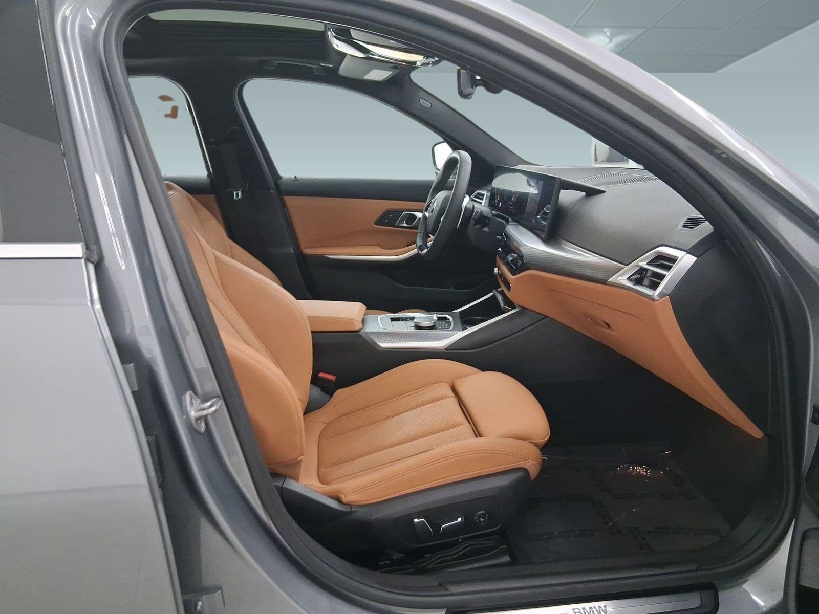 2025 BMW 3 Series 330i - Photo 32