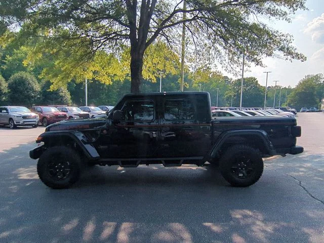Used 2023 Black Jeep Mojave image 2