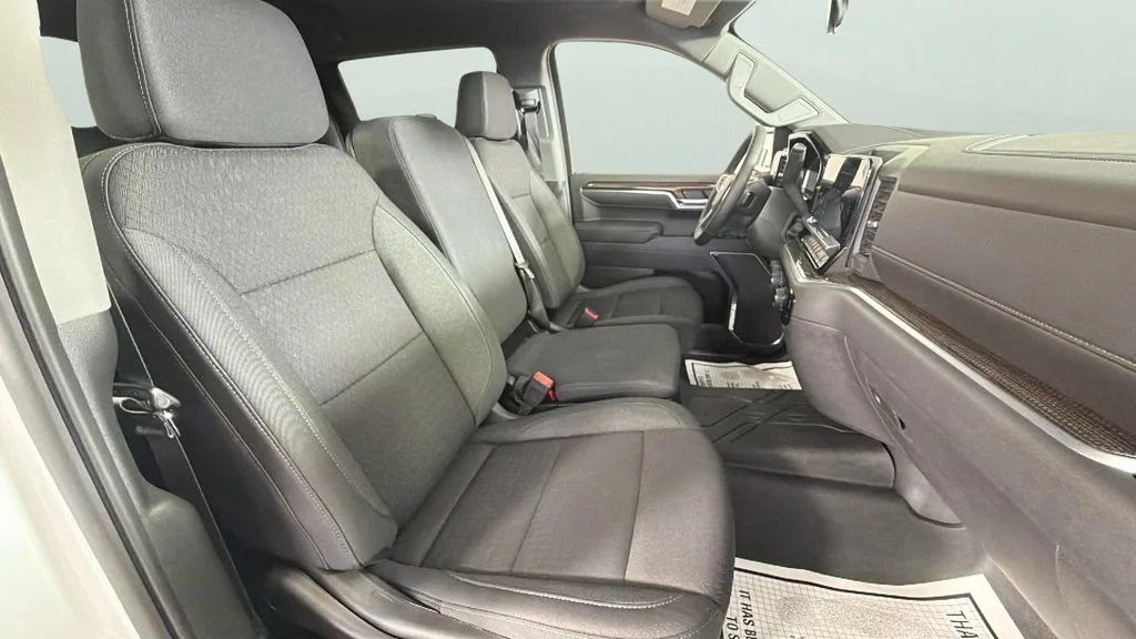 Used 2026 Summit White Chevrolet RST image 34
