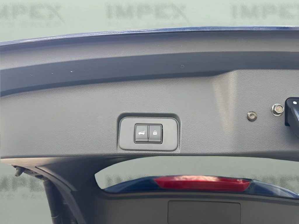 Used 2026 Blue Nissan Platinum image 32