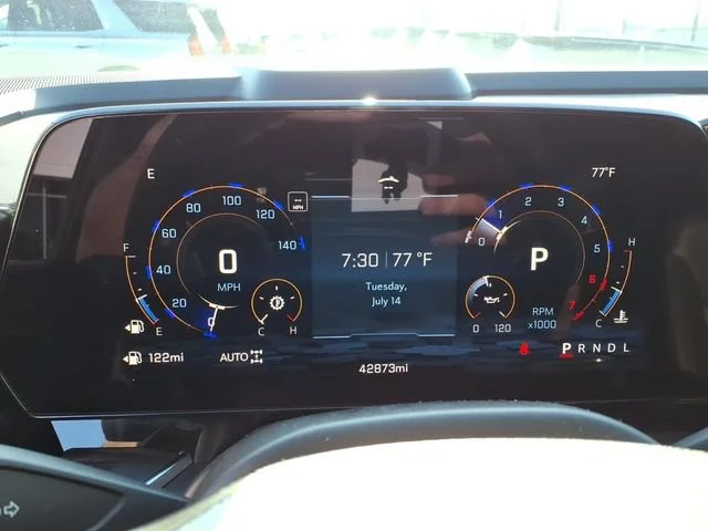 Used 2025 Black Chevrolet Z71 image 21