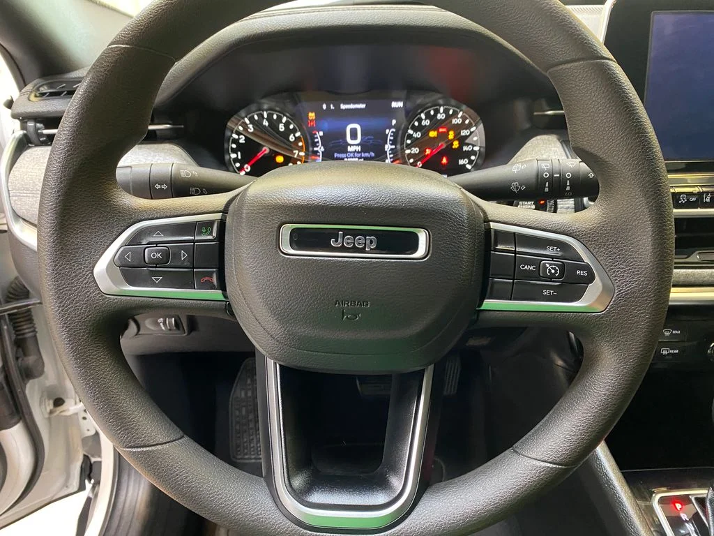 Used 2025 White Jeep Sport image 30