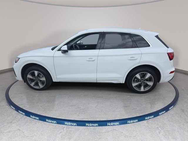 Used 2022 White Audi 40 Premium Plus image 9