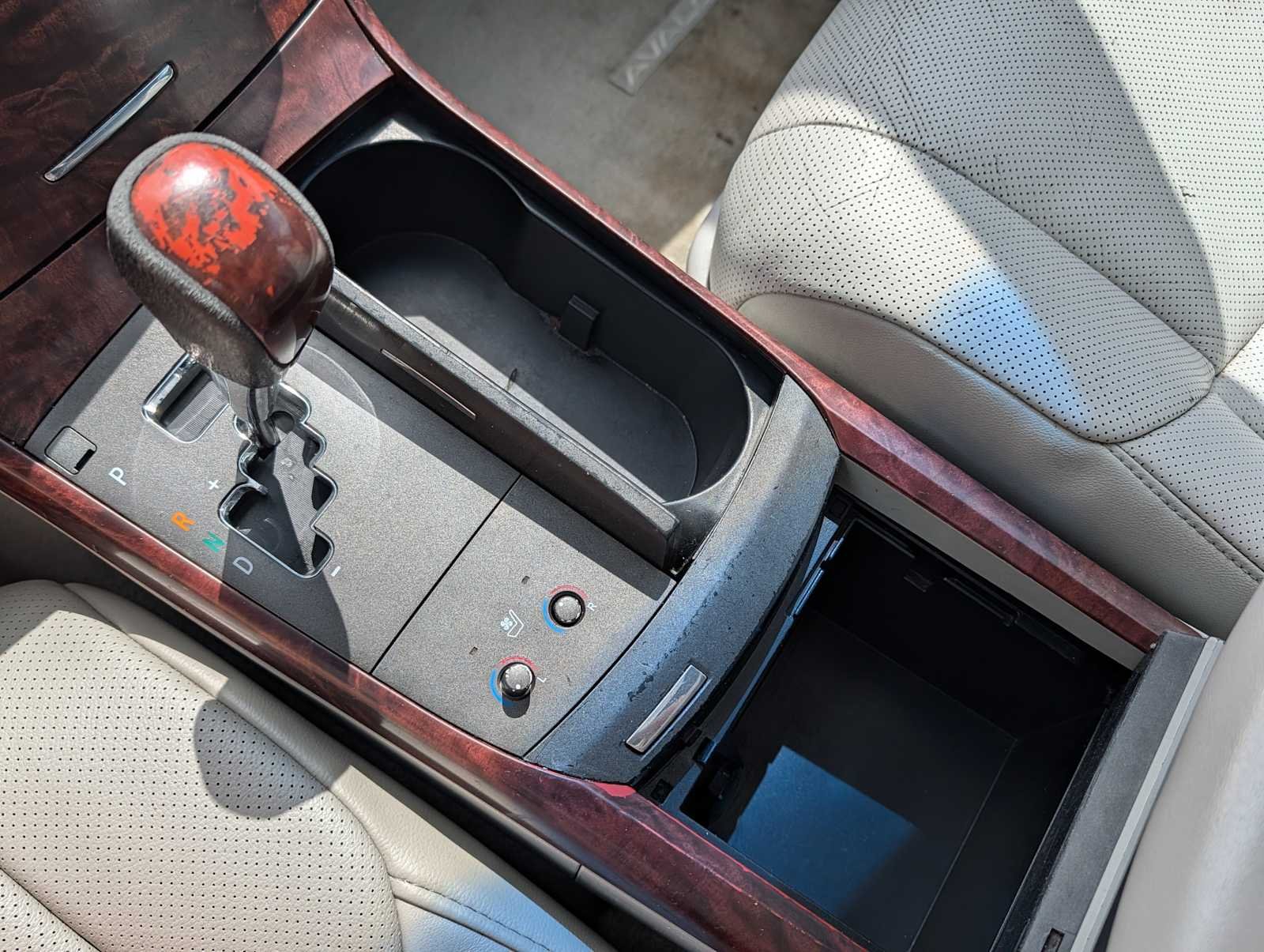 Used 2012 Zephyr Blue Metallic Toyota Limited image 27