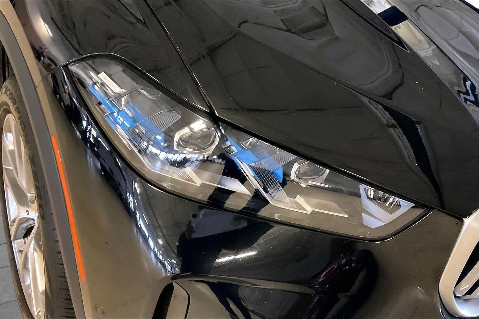 Used 2026  BMW sDrive40i image 25