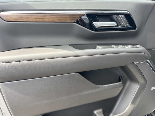 New 2026 Sterling Gray Metallic Chevrolet High Country image 19
