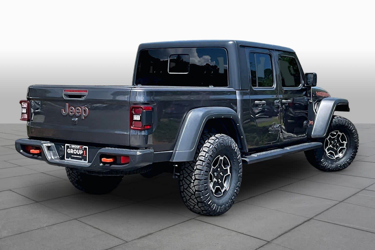Used 2021 Granite Crystal Metallic Clearcoat Jeep Mojave image 13