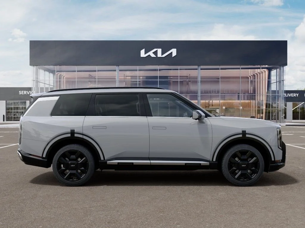 New 2027  Kia  image 2