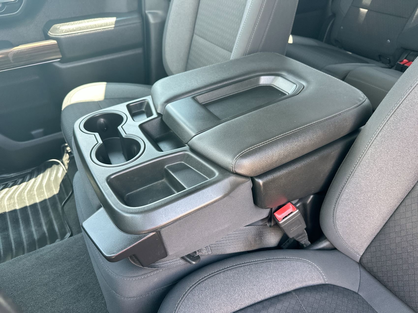 Used 2021 White Chevrolet LT image 20