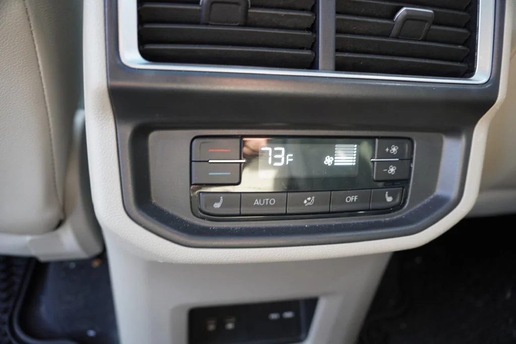 Used 2024 Gray Volkswagen 2.0T SEL Premium R-Line image 4