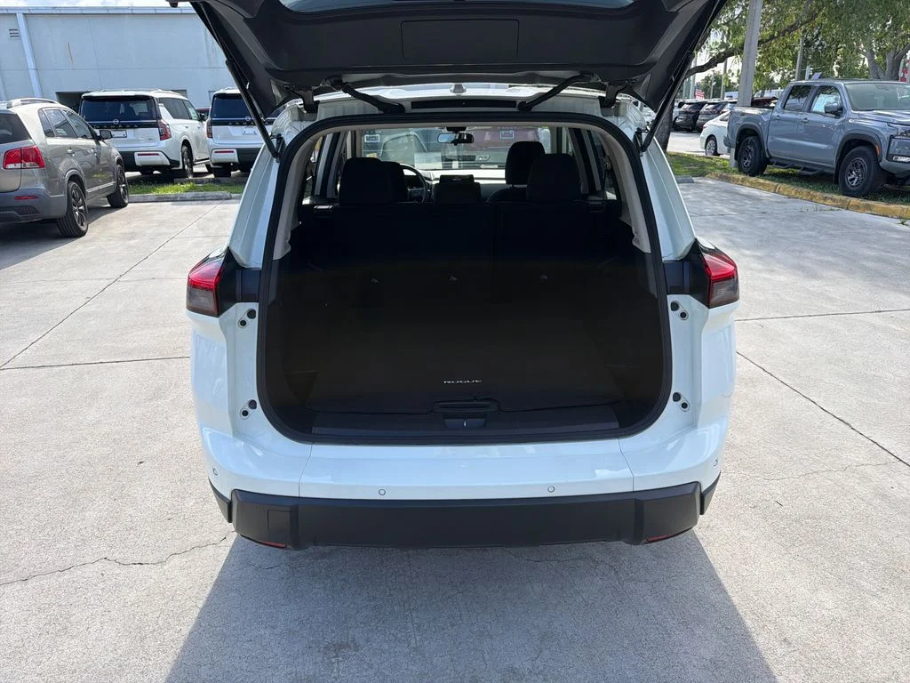 Certified Used 2024 White Nissan S image 30