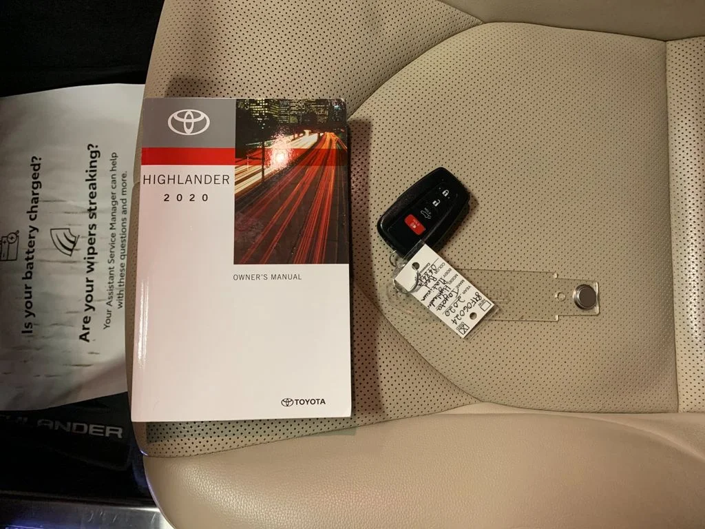 Used 2020 Red Toyota Platinum image 9